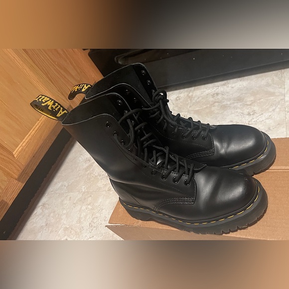 Dr. Martens 1460 BEX 8 Boot | size us 8 - Picture 4 of 15